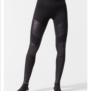 Alo Yoga Moto Legging